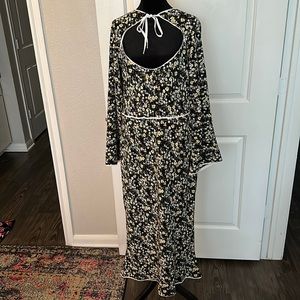 Long sleeve Floral Midi Dress